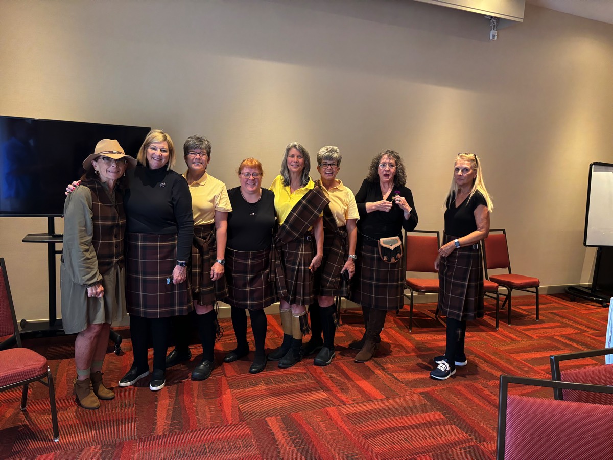 Regina, Jill, Kim, Megan, Starr, Lisa, Laura and Suzanne